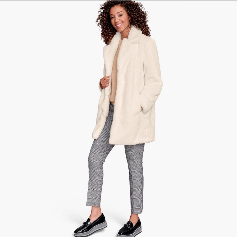 NWT Johnston & Murphy Faux Fur Bunny Coat - white